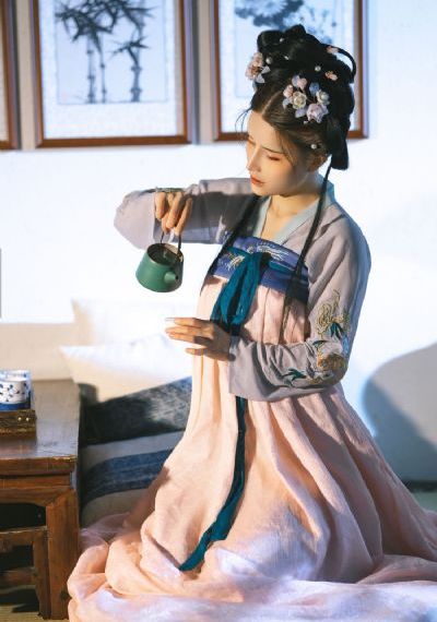 被迫沦为尿便器的人妻_4K高清迅雷在线观看