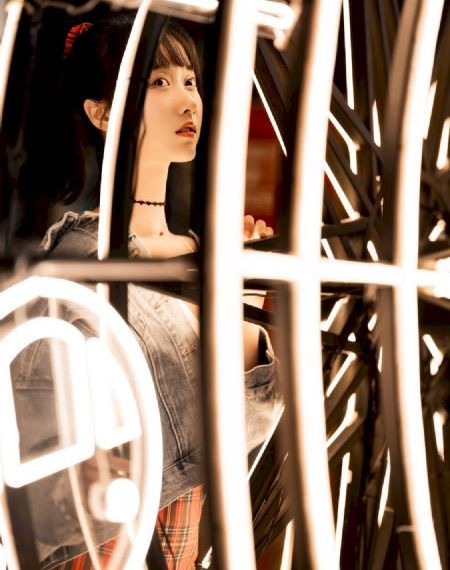 ass女人体下部pics_剧情片迅雷电影在线