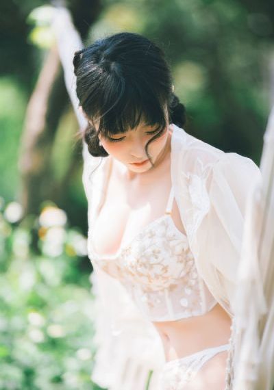 欧美熟妇色大豆多毛老妇_4K完整在线观看