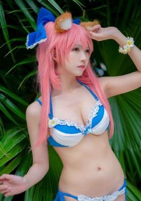 美女裸体放屁_4K高清完整版播放
